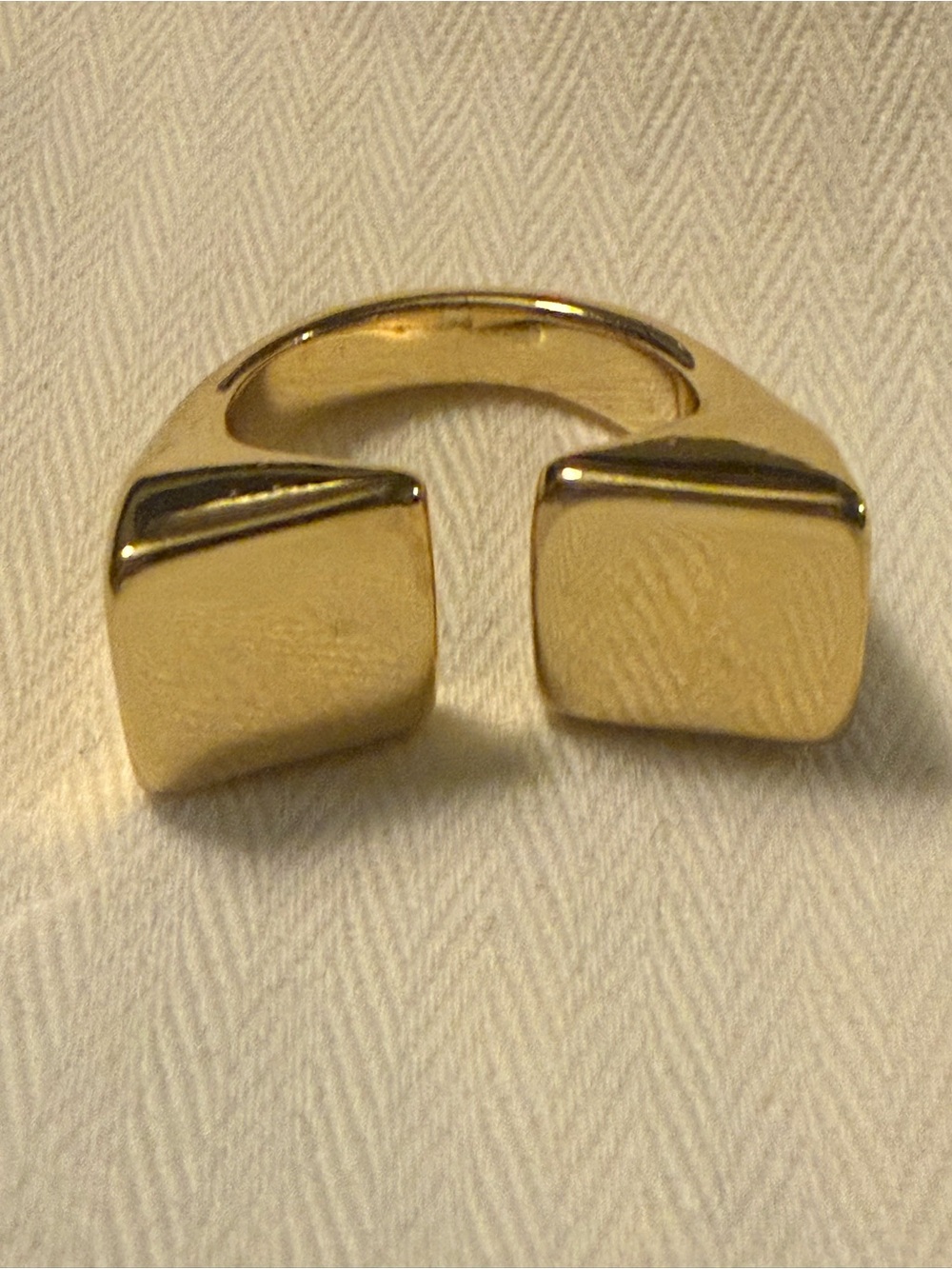 Uno de 50 Square Shape Open Ring - Picture 5 of 7